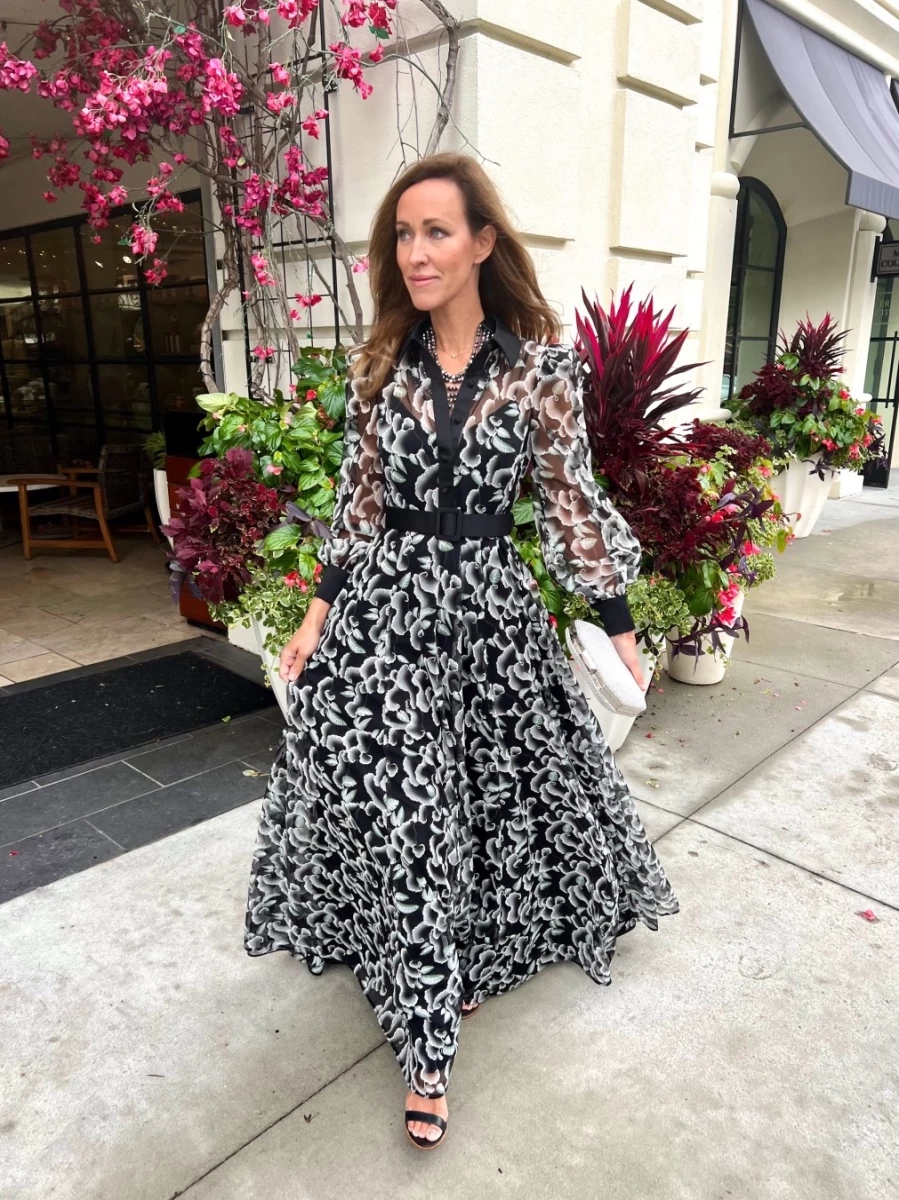 BADGELY MISCHKA Black and White Cloud Print Dress - Elegant Floral Pattern Formal Gown