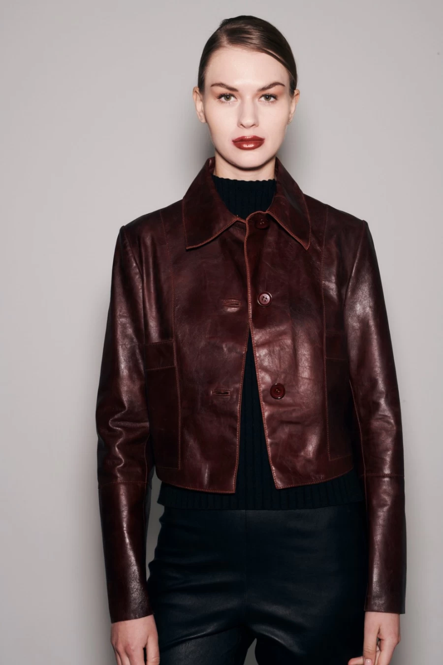 JAKETT Simona Women's Jacket in Port Color - Stylish Outerwear Coat for Fashion